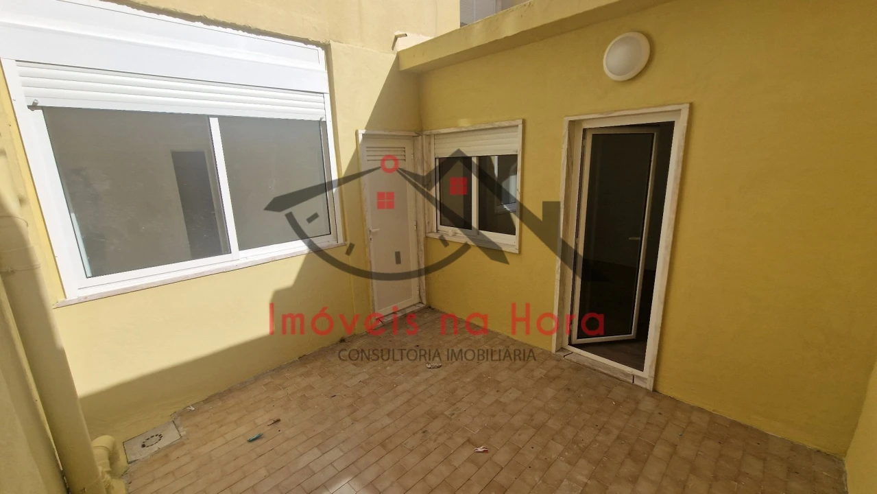 Apartamento T2 para Venda em Falagueira-Venda Nova Foto 20