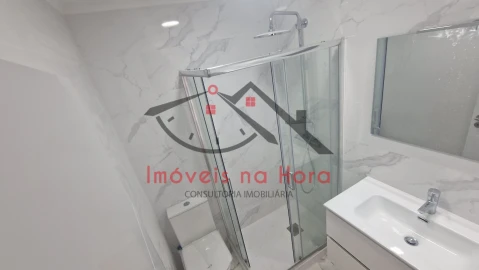 Apartamento T2 para Venda em Mina de Água