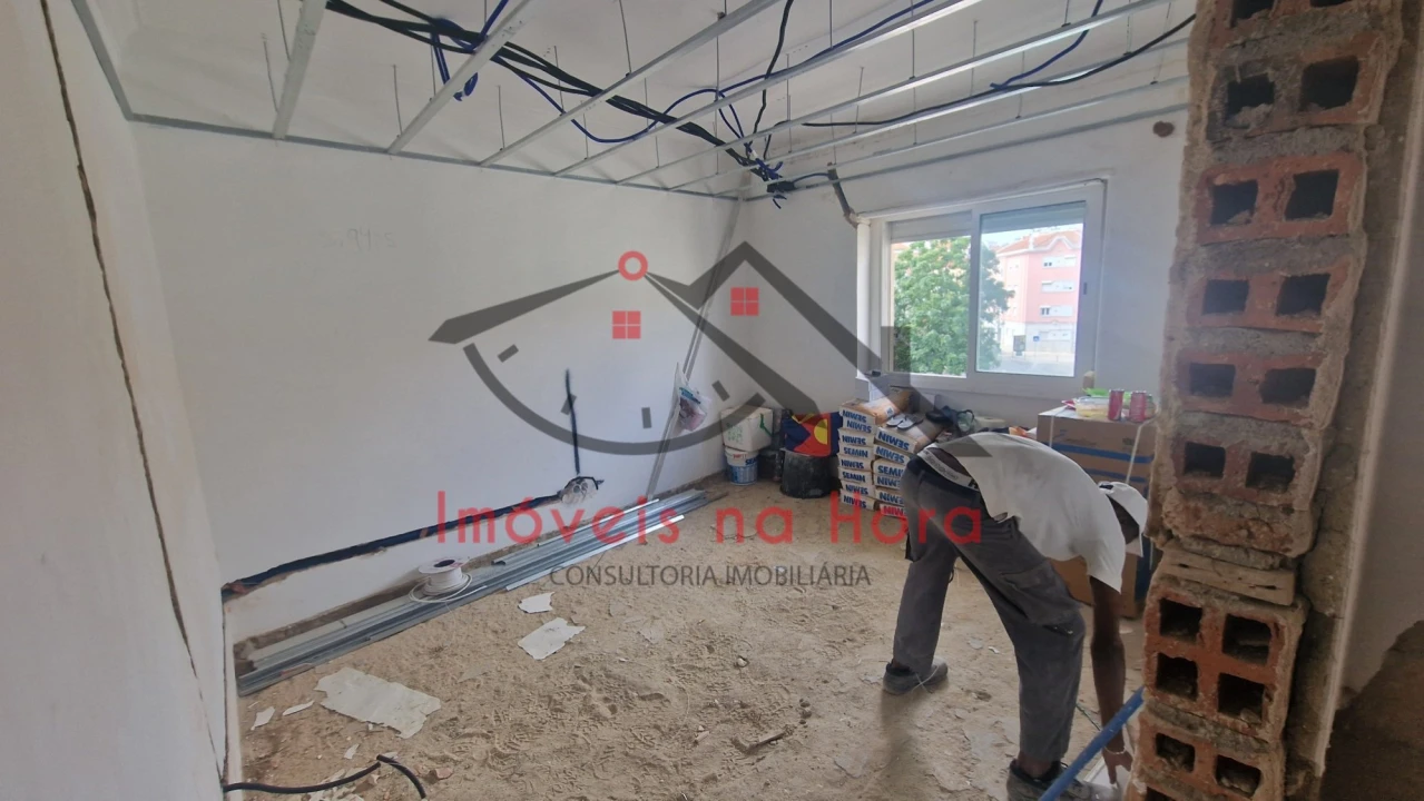 Apartamento T2 para Venda em Mina de Água Foto 8