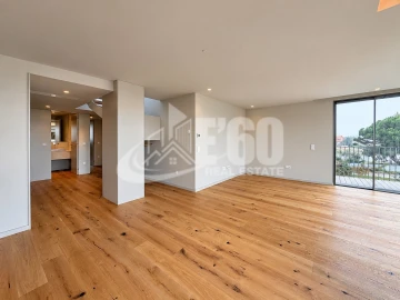 Apartamento T3 para Venda em São Felix da Marinha