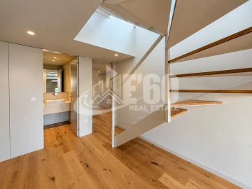 Apartamento T3 para Venda em São Felix da Marinha