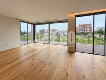 Apartamento T3 para Venda em São Felix da Marinha