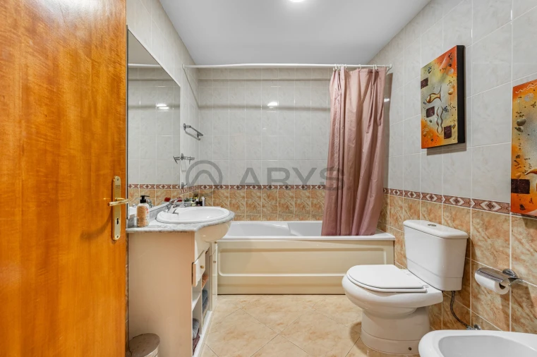 Apartamento T4 para Venda em Nogueira, Fraião e Lamaçães Foto 17