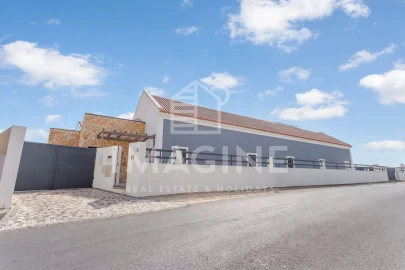 Moradia T4 para Venda em Gambia-Pontes-Alto da Guerra