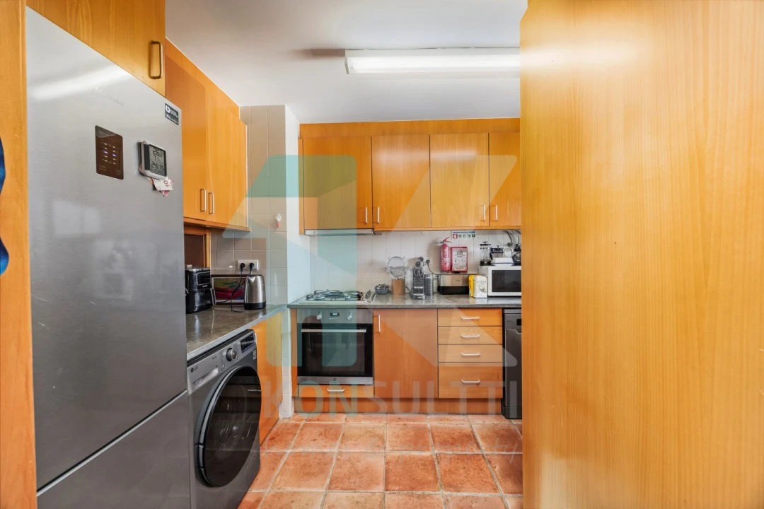 Apartamento T2 para Venda em Lagos (São Sebastião e Santa Maria) Foto 24