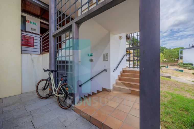 Apartamento T2 para Venda em Lagos (São Sebastião e Santa Maria) Foto 39