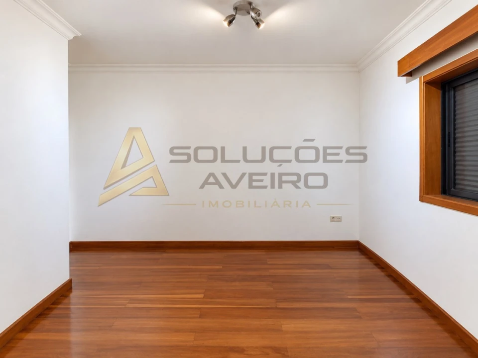 Apartamento T2 para Venda em Recardães e Espinhel Foto 22