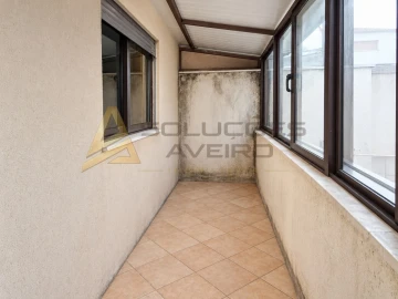 Apartamento T2 para Venda em Recardães e Espinhel