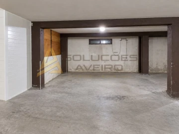 Apartamento T2 para Venda em Recardães e Espinhel