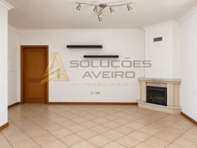 Apartamento T2 para Venda em Recardães e Espinhel Foto 2