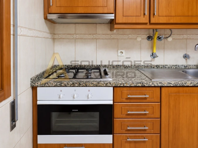 Apartamento T2 para Venda em Recardães e Espinhel Foto 8