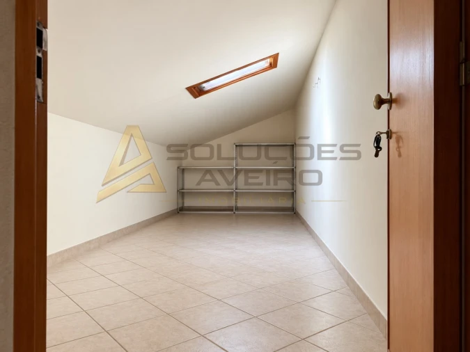 Apartamento T2 para Venda em Recardães e Espinhel Foto 23