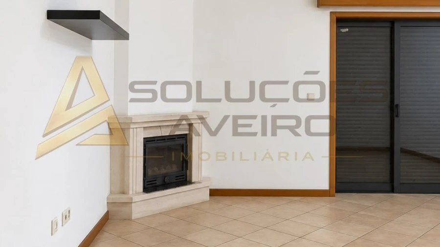 Apartamento T2 para Venda em Recardães e Espinhel