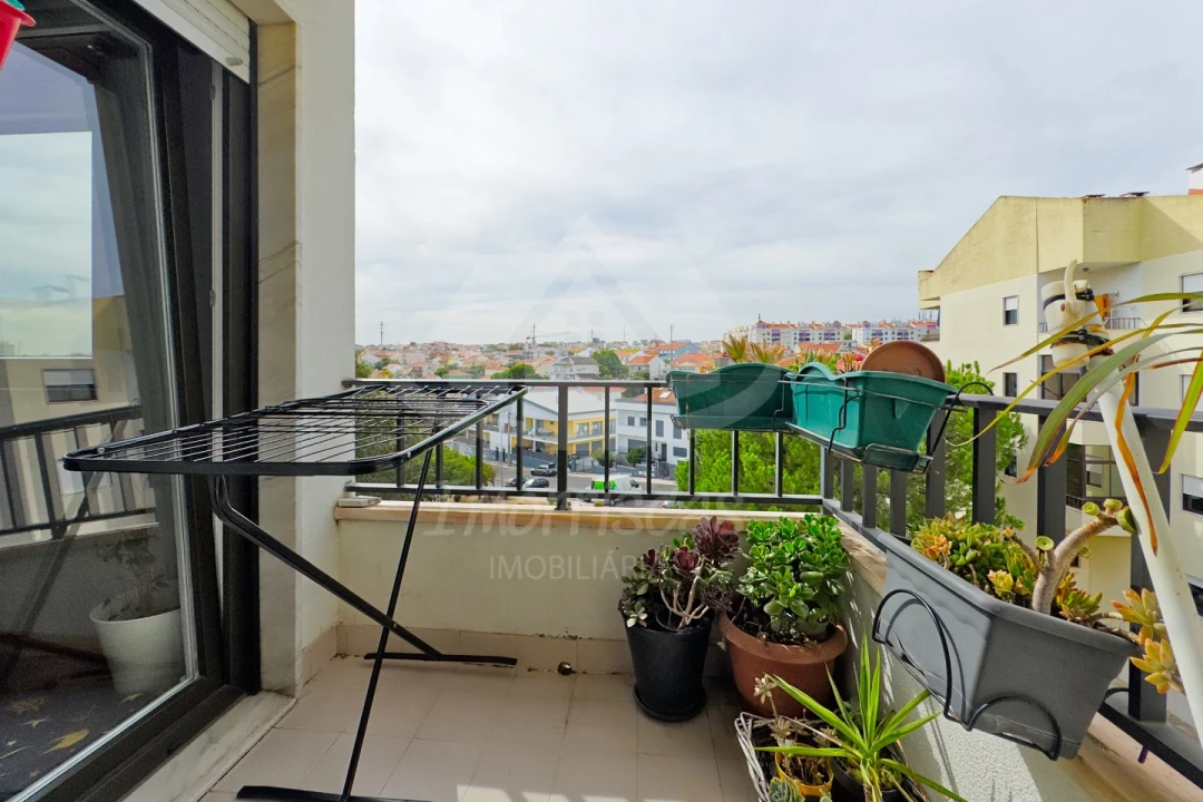 Apartamento T3 para Venda em Santa Iria de Azoia, São João da Talha e Bobadela Foto 49