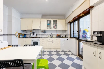 Apartamento T3 para Venda em Santa Iria de Azoia, São João da Talha e Bobadela