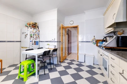 Apartamento T3 para Venda em Santa Iria de Azoia, São João da Talha e Bobadela
