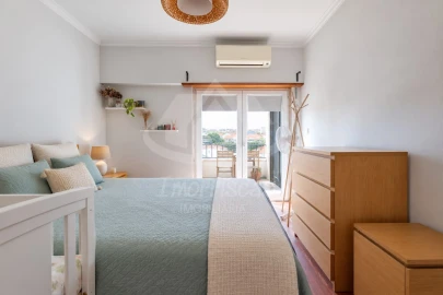 Apartamento T3 para Venda em Santa Iria de Azoia, São João da Talha e Bobadela