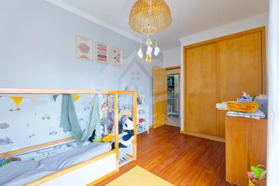 Apartamento T3 para Venda em Santa Iria de Azoia, São João da Talha e Bobadela