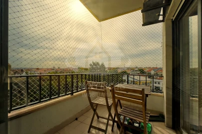 Apartamento T3 para Venda em Santa Iria de Azoia, São João da Talha e Bobadela