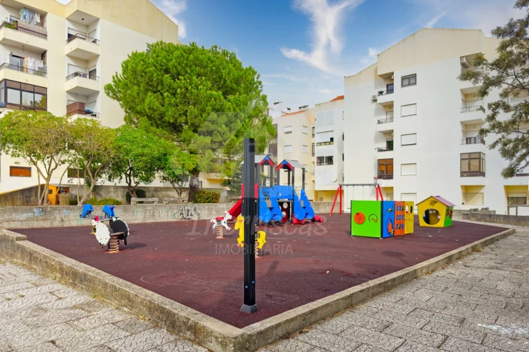 Apartamento T3 para Venda em Santa Iria de Azoia, São João da Talha e Bobadela Foto 67