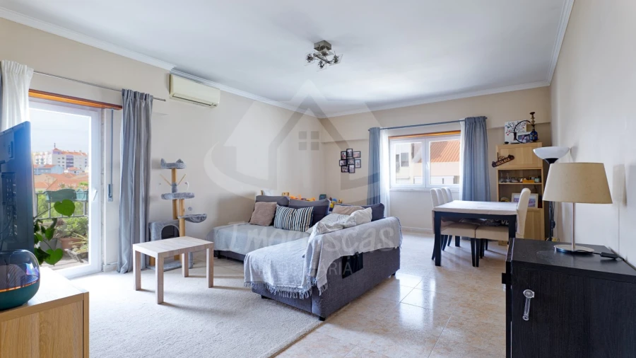 Apartamento T3 para Venda em Santa Iria de Azoia, São João da Talha e Bobadela
