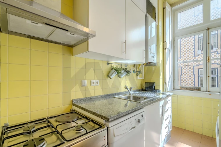 Apartamento T2 para Venda em Santa Maria Maior Foto 7