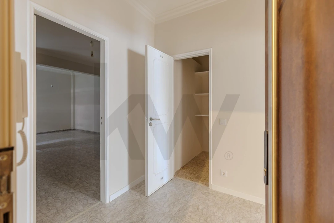 Apartamento T2 para Arrendamento em Rio de Mouro Foto 20