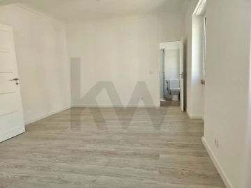 Apartamento T1 para Venda em São Vicente