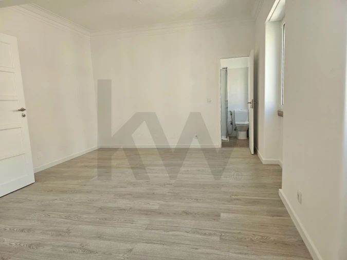 Apartamento T1 para Venda em São Vicente Foto 4