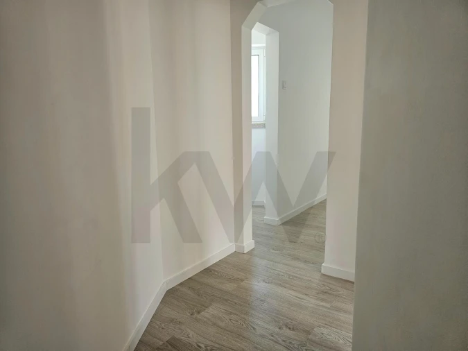 Apartamento T1 para Venda em São Vicente Foto 17