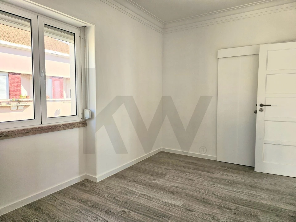 Apartamento T1 para Venda em São Vicente Foto 11