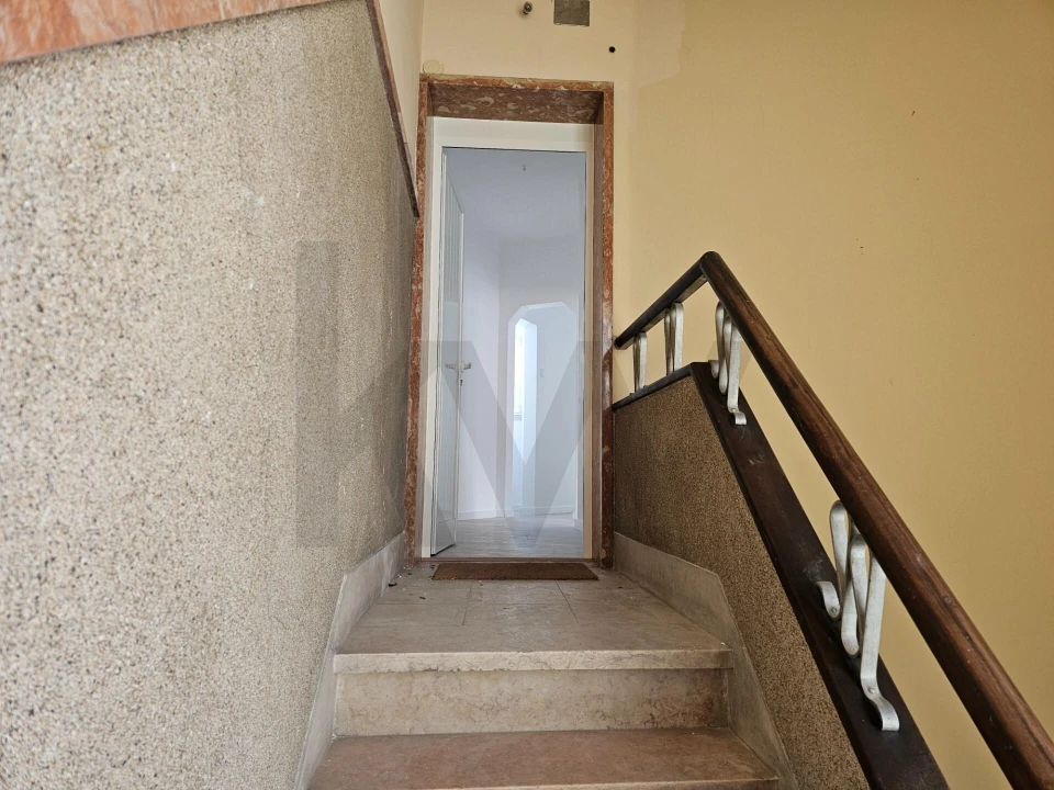 Apartamento T1 para Venda em São Vicente Foto 18