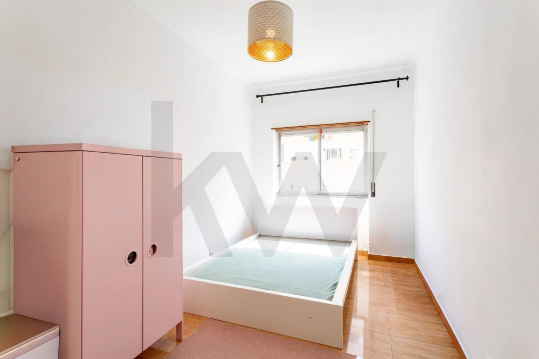 Apartamento T2 para Venda em Amora Foto 9