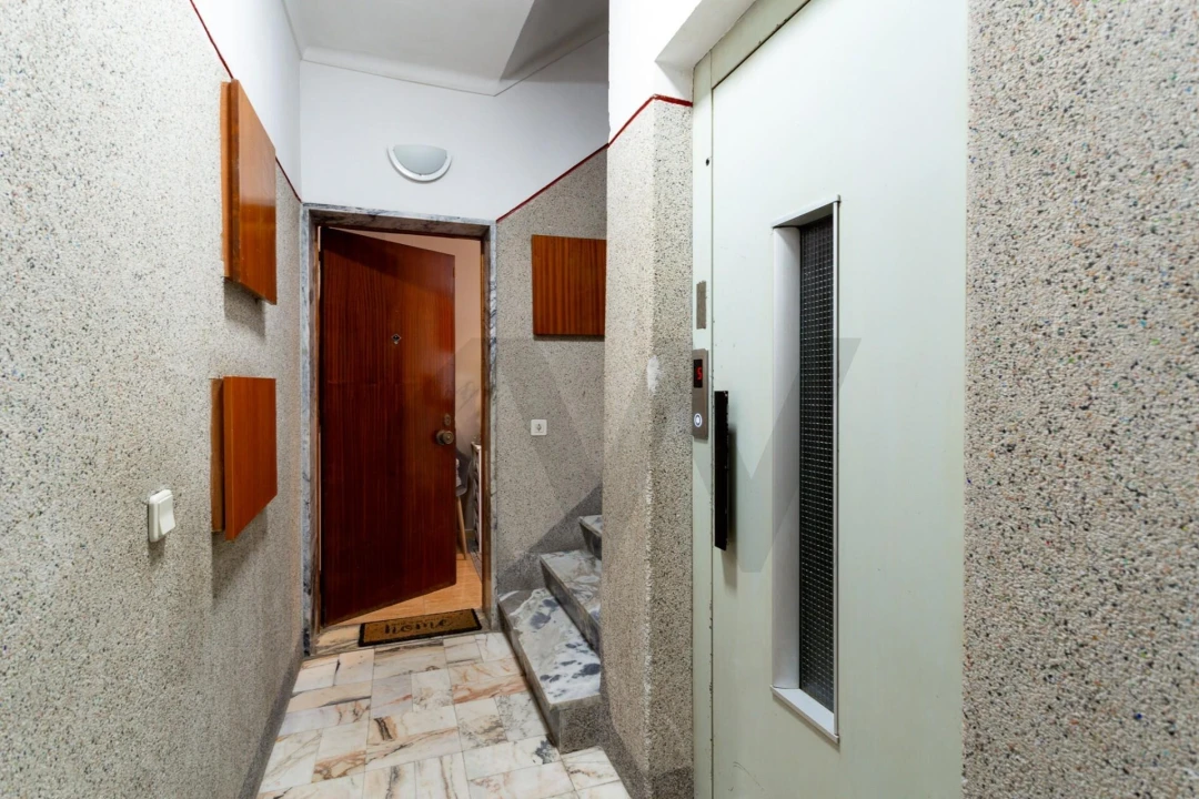 Apartamento T2 para Venda em Amora Foto 14
