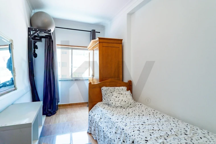 Apartamento T2 para Venda em Amora Foto 11