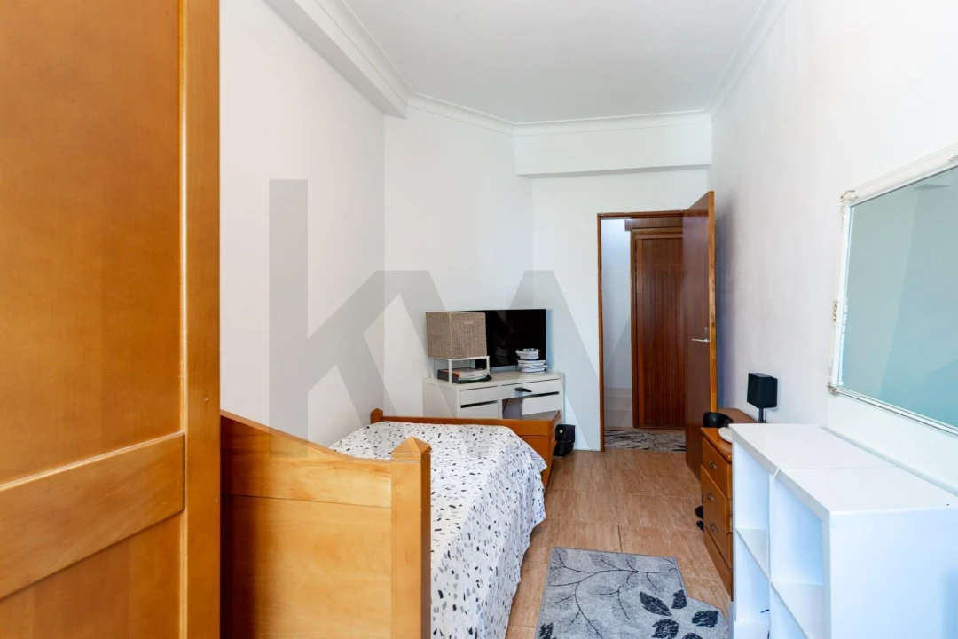 Apartamento T2 para Venda em Amora Foto 12