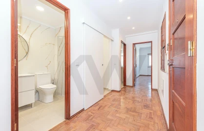Apartamento T2 para Arrendamento em Venteira