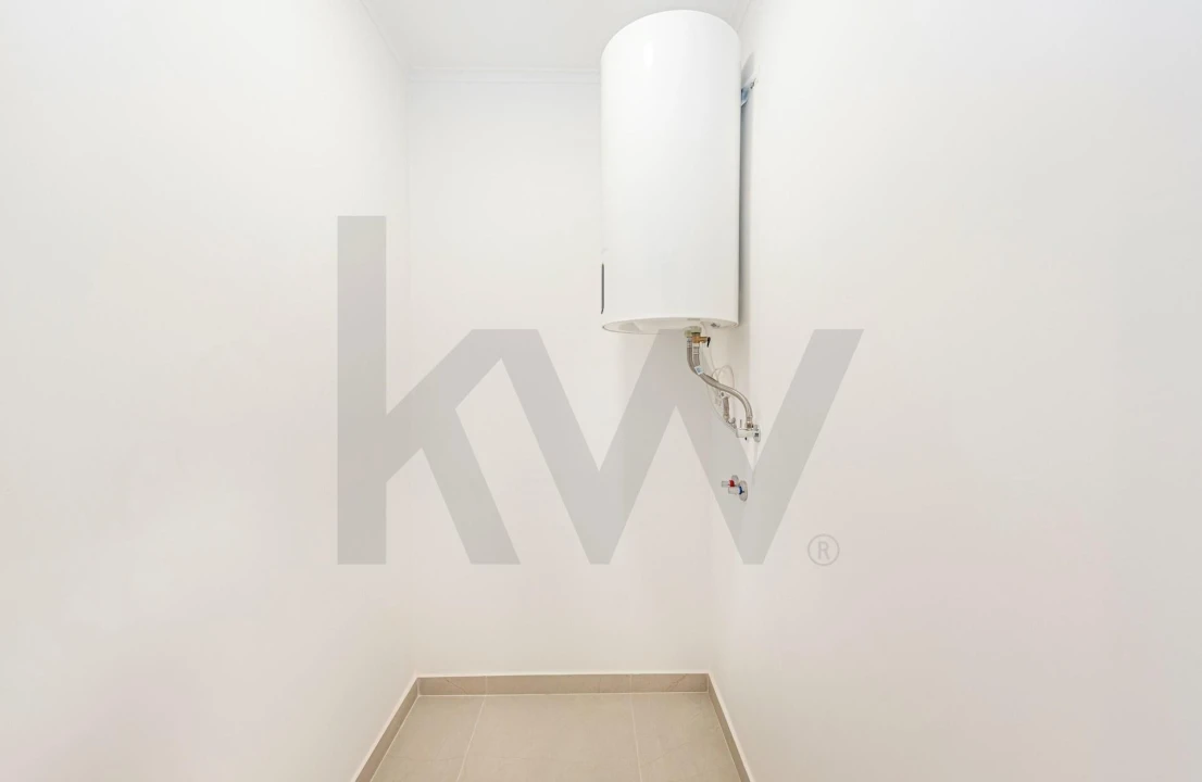 Apartamento T2 para Arrendamento em Venteira Foto 6