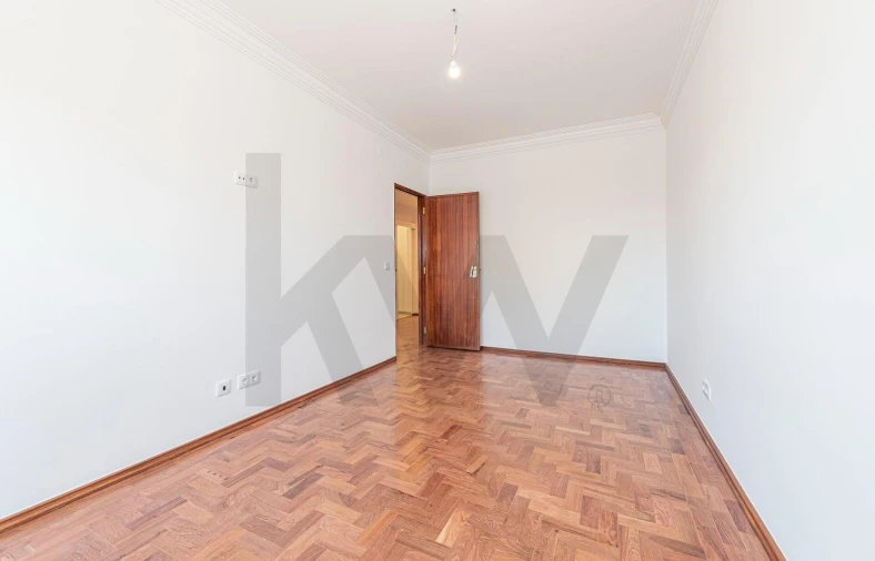 Apartamento T2 para Arrendamento em Venteira Foto 13