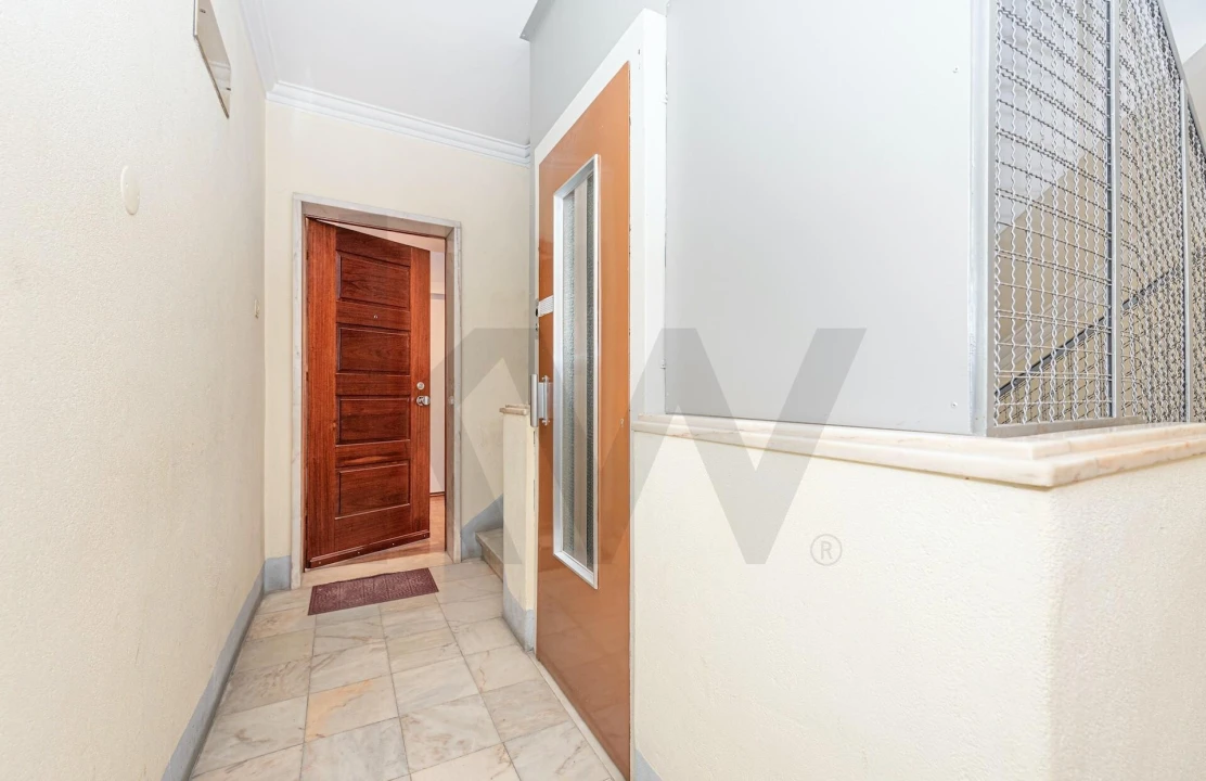 Apartamento T2 para Arrendamento em Venteira Foto 2