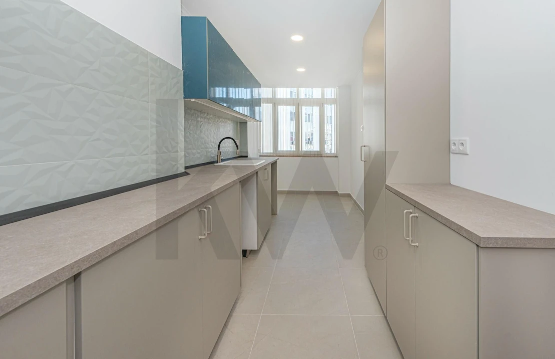 Apartamento T2 para Arrendamento em Venteira Foto 8