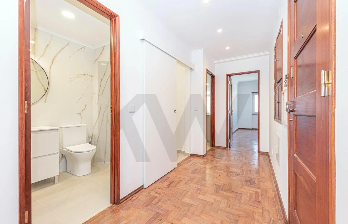 Apartamento T2 para Arrendamento em Venteira Foto 12
