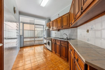 Apartamento T3 para Venda em Santa Marta de Portuzelo