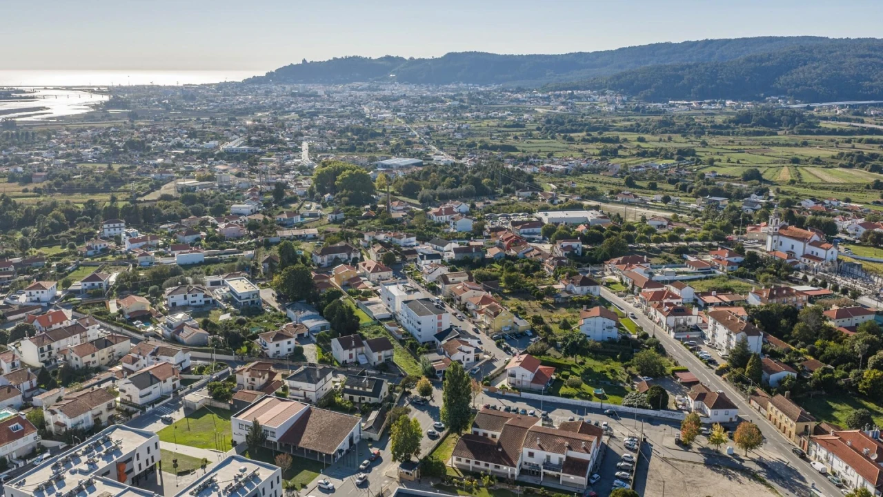 Apartamento T3 para Venda em Santa Marta de Portuzelo Foto 20
