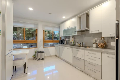 Apartamento T1 para Venda em Águas Livres