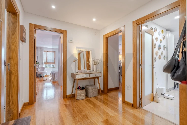 Apartamento T1 para Venda em Águas Livres Foto 6