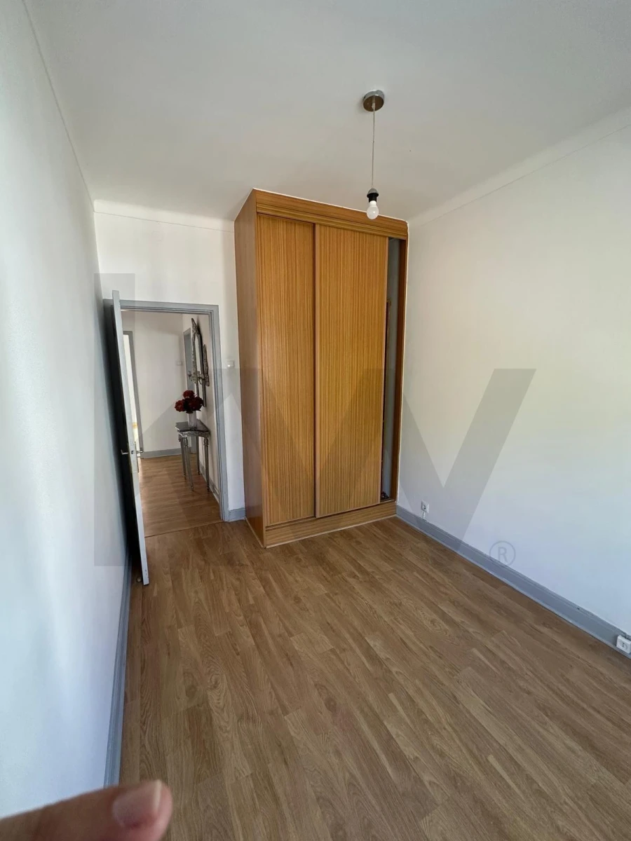 Apartamento T3 para Arrendamento em Santa Clara e Castelo Viegas Foto 14