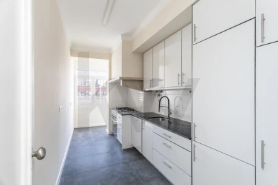 Apartamento T2 para Arrendamento em Estrela