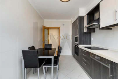 Apartamento T2 para Venda em Loule (São Clemente)