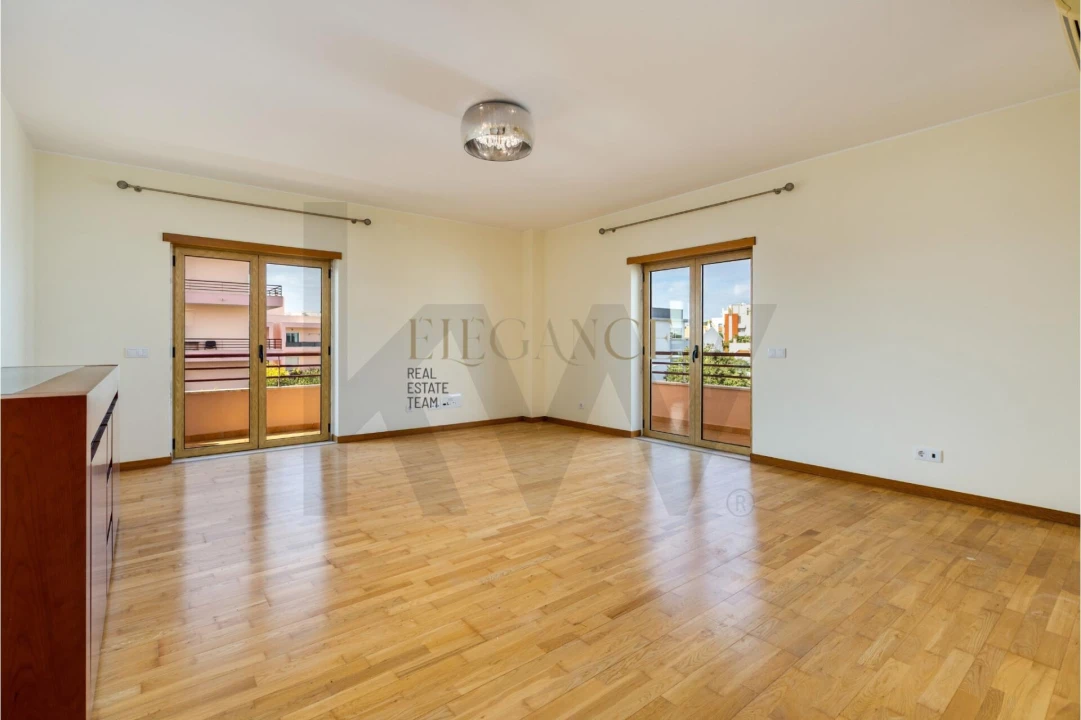 Apartamento T2 para Venda em Loule (São Clemente) Foto 8